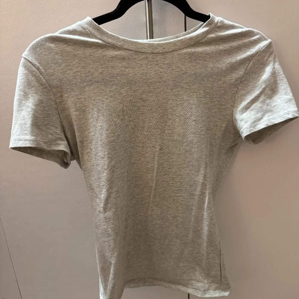 Essential Tuckable Baby Tee - Picture 3 of 5